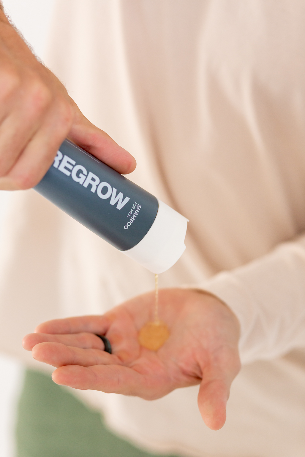 <p class="caption-heading">Product Photography</p>
Regrow Hair